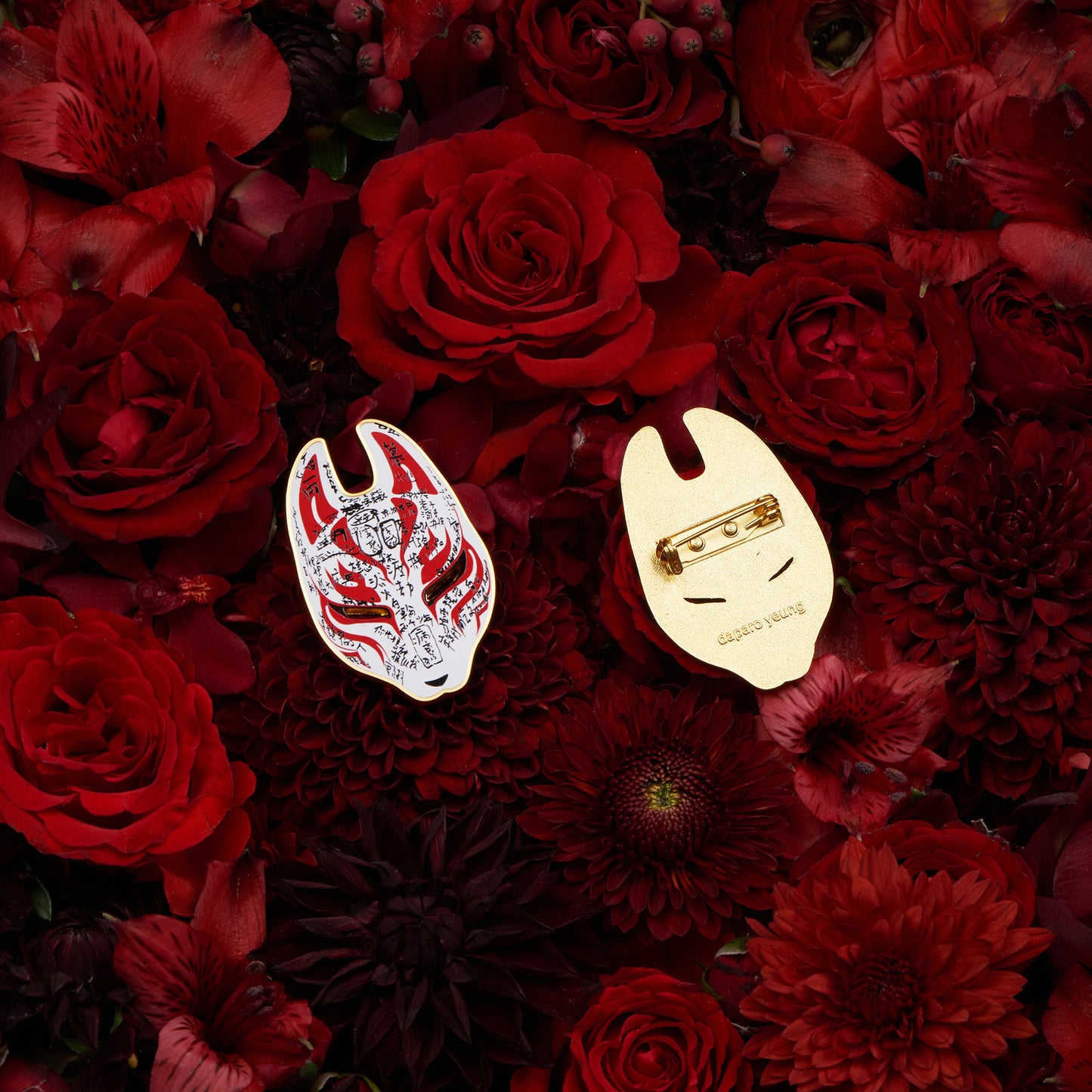 daparo Enamel Pins "Cursed Fox Mask"