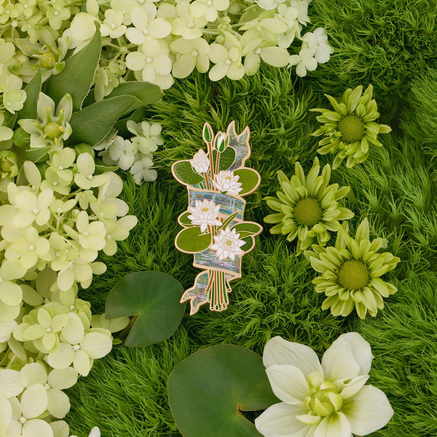 daparo Enamel Pins "Monet's Water Lily Pond"