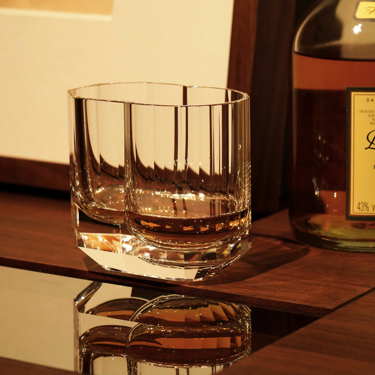 Cold Cut Whiskey Rocks Glass with Ice Ball Chamber