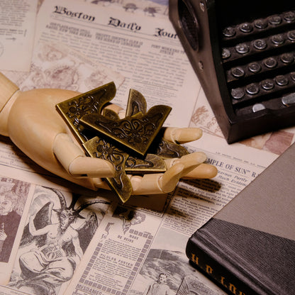 Bookworms from Shaggai Cthulhu Metal Book Corners